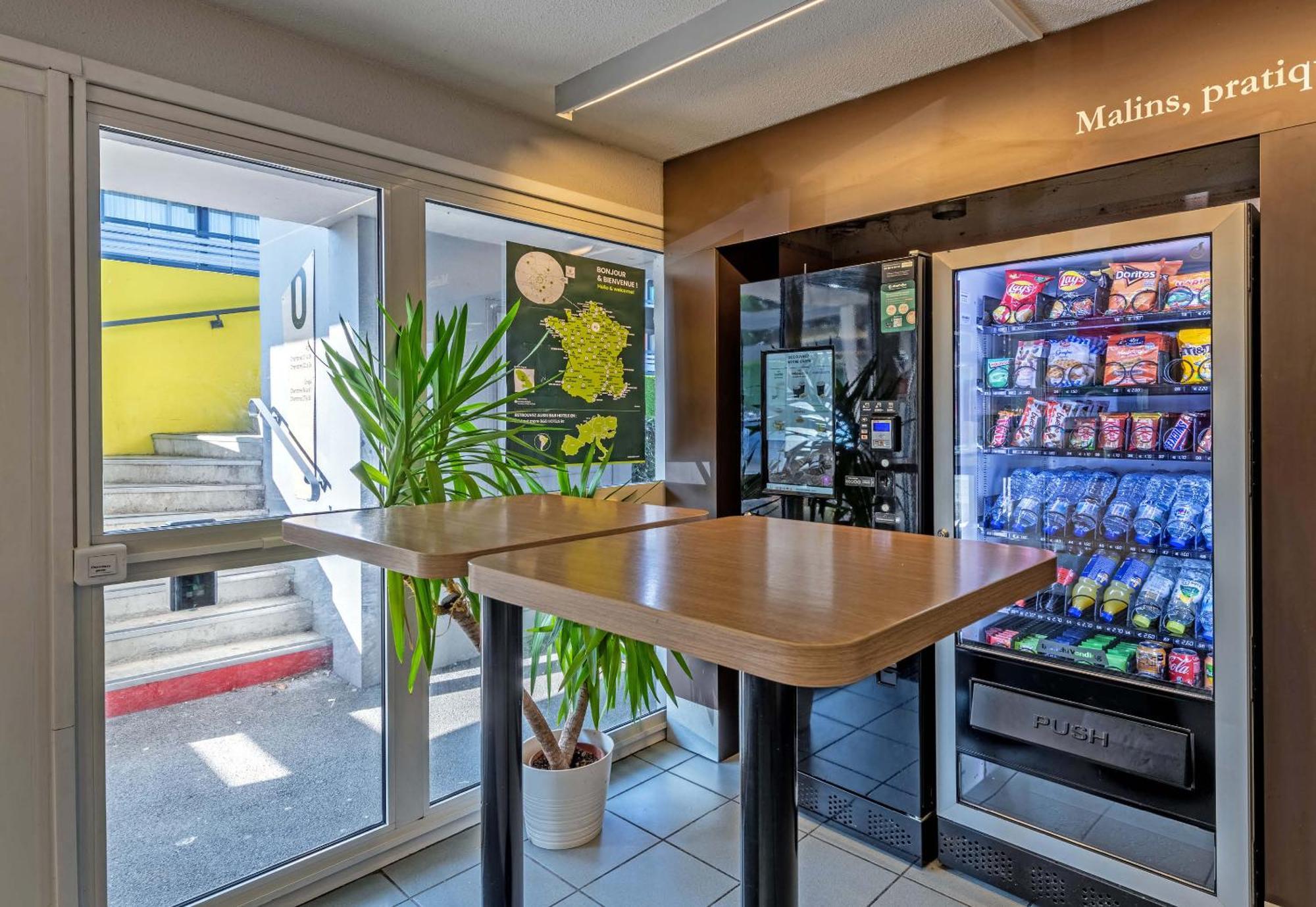 B&B Hotel Morlaix Saint-Martin-des-Champs  Luaran gambar
